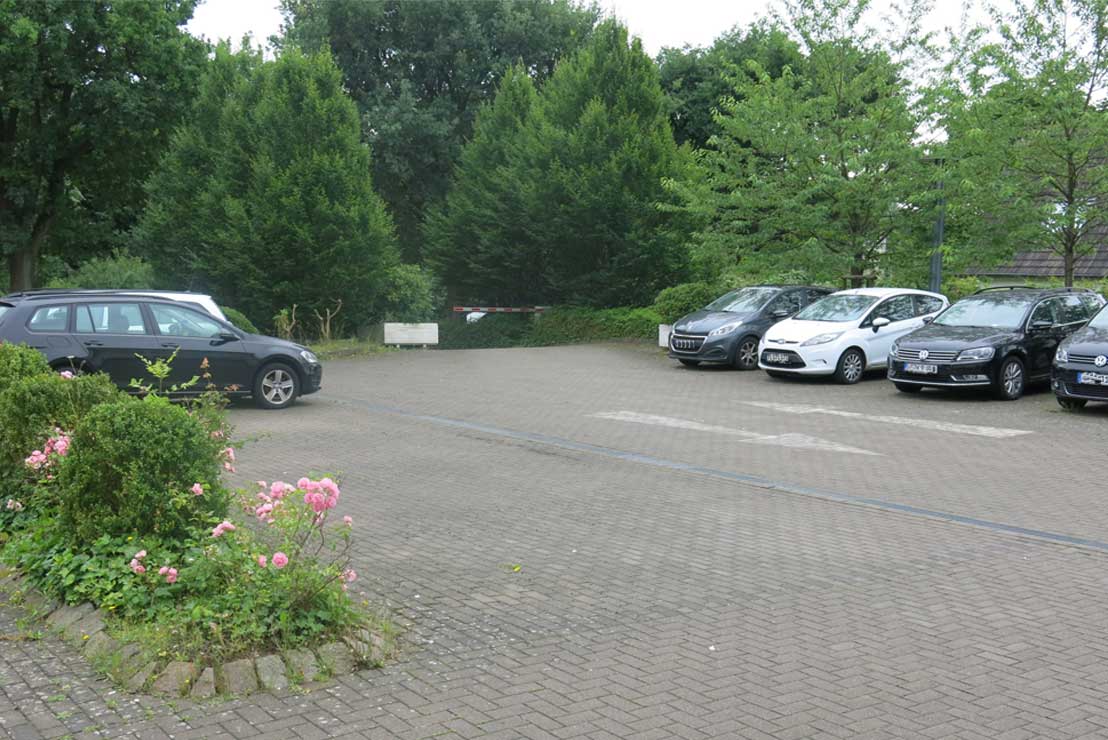 Parkplatzbild von Courtyard by Marriott Hamburg Airport